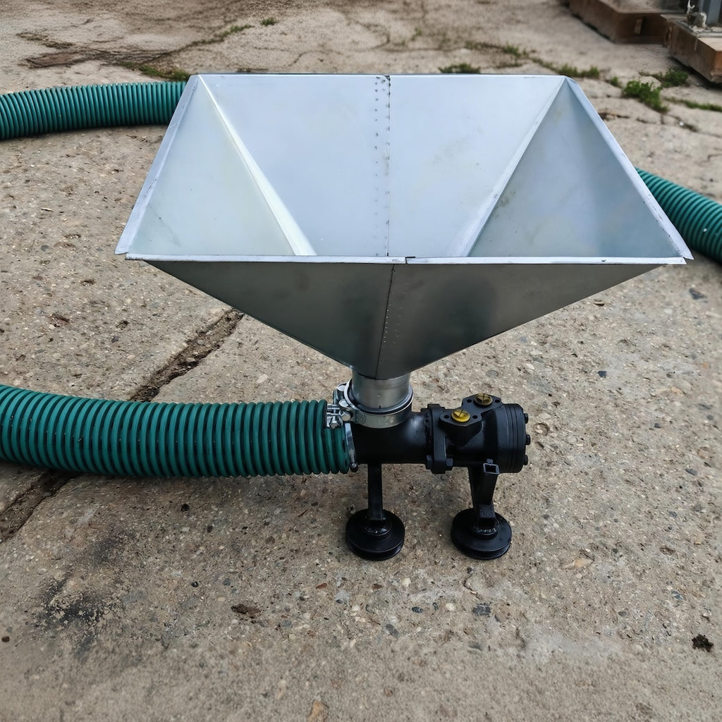 flexible Förderschnecke mit Hydraulikmotor und Trichter- Feldschnecke